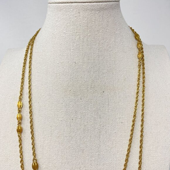 Monet Vintage 56" Long Necklace Gold-Tone Chain Flapper‎ Soft Girl Old Money - Picture 2 of 9